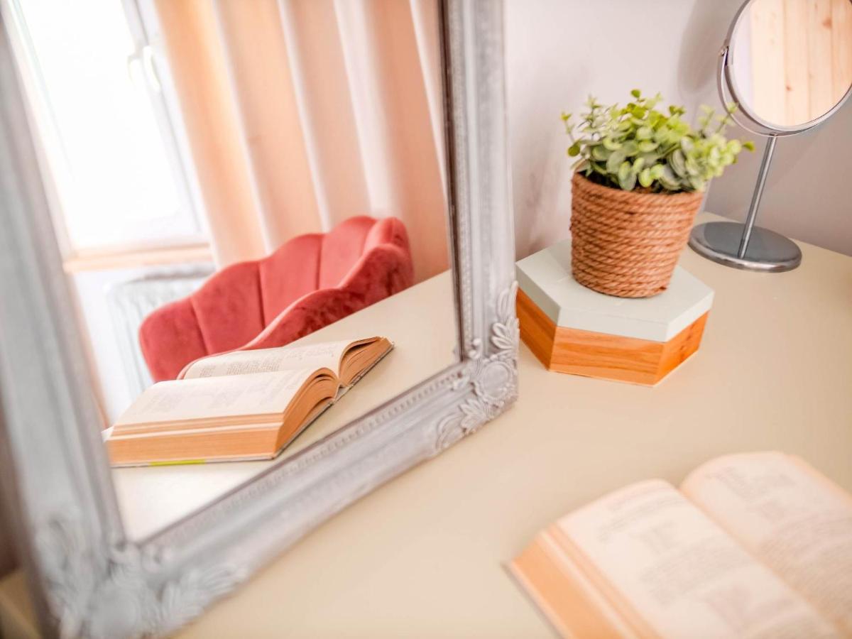 Gdynia Wyjatkowy Apartament Przy Lesie By Noclegi Renters Ngoại thất bức ảnh